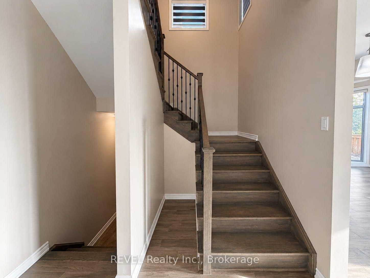 4 MCLAUGHLIN ST in Welland - Property View