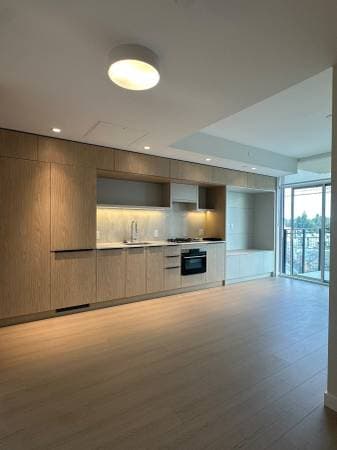 612 ELMWOOD in Coquitlam