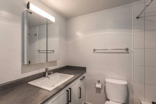 950 ROCKLAND AVE in Victoria - Property View