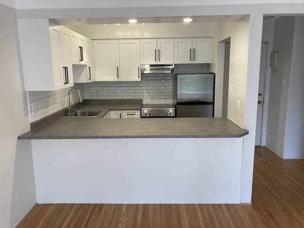 950 ROCKLAND AVE in Victoria - Property View