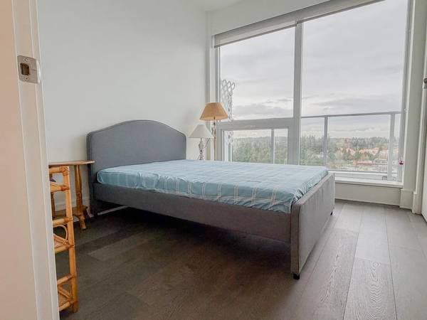 1500 MARTIN ST in White Rock - Property View