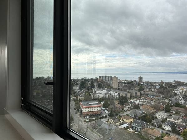 647 MICHIGAN ST in Victoria - Property View