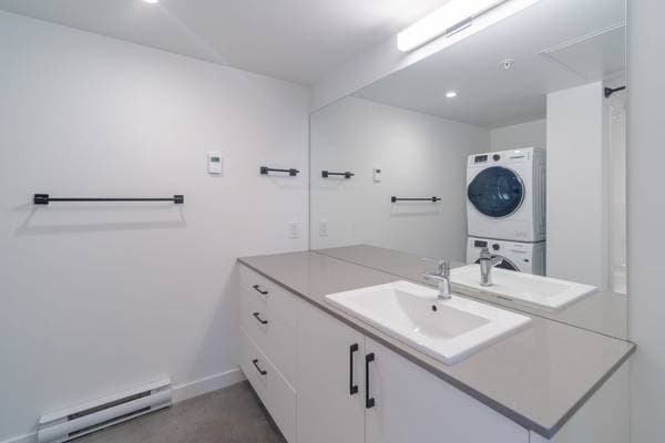 2570 FIFTH ST in Victoria - Property View