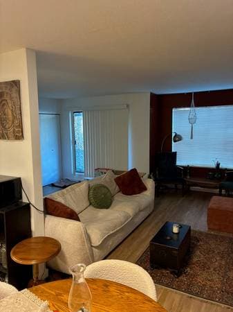 430 STEWART AVE in Nanaimo