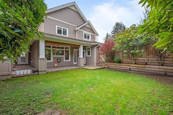 2185 LAWSON AVE in West Vancouver - Property View