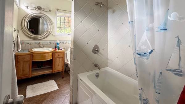 2531 BELLEVUE AVE in West Vancouver - Property View
