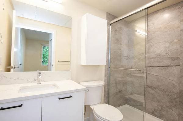 2895 E 10TH AVE in Vancouver