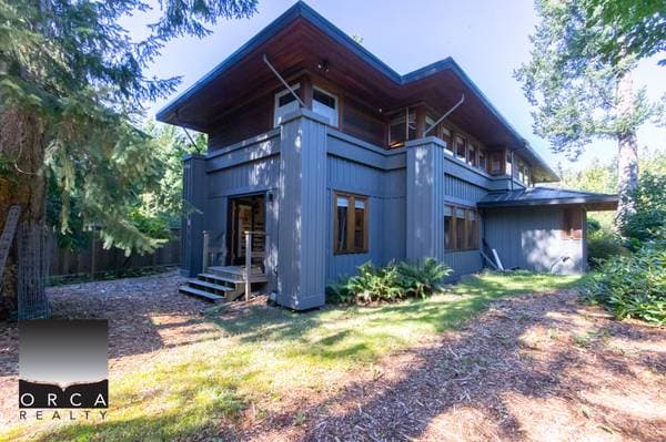 496 MELMORE in Bowen Island - Property View