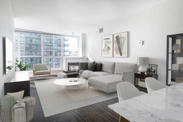 188 E ESPLANADE in North Vancouver