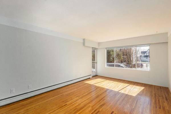 950 ROCKLAND AVE in Victoria - Property View