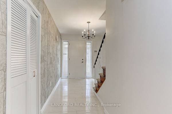21 PINEWAY BLVD in Toronto