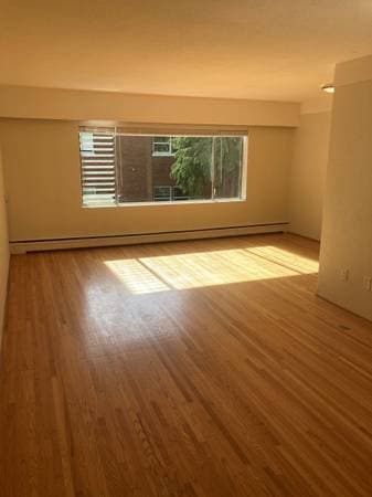950 ROCKLAND AVE in Victoria - Property View