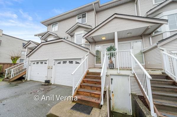 12188 HARRIS RD in Pitt Meadows - Property View