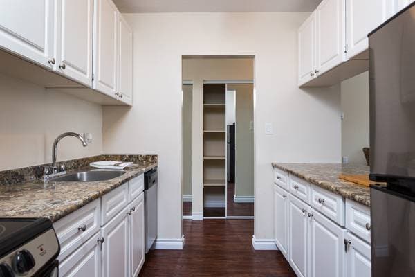 1035 HOWIE AVE in Coquitlam