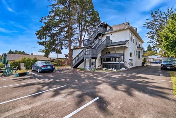 549 PRIDEAUX ST in Nanaimo - Property View