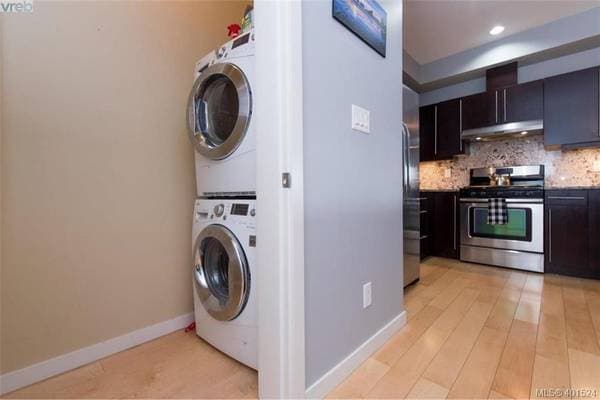 6591 LINCROFT in Sooke