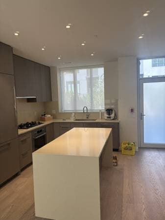 6138 BIRNEY AVE in Vancouver