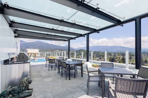 155 E 15TH ST in North Vancouver - Property View